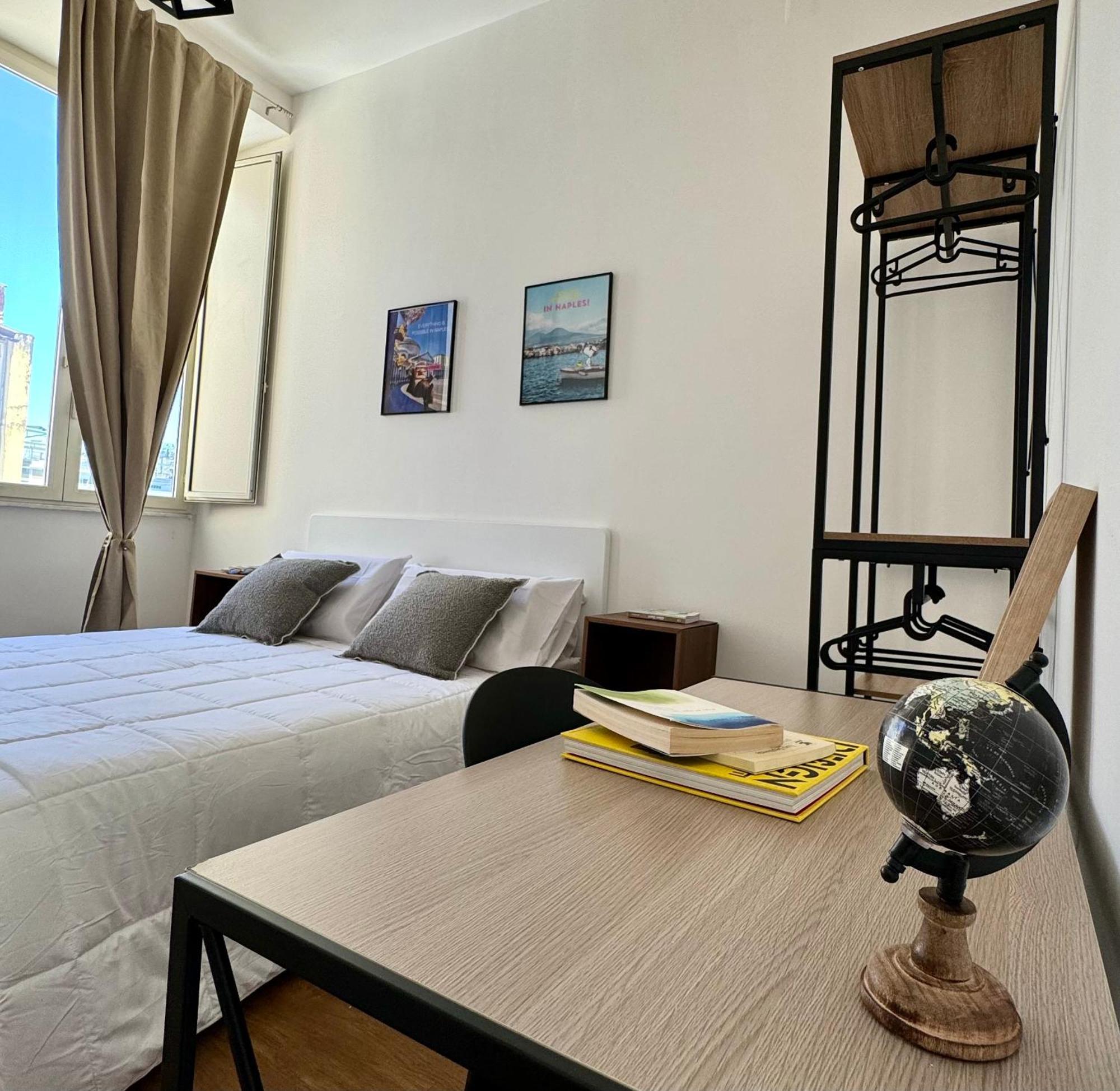 Ferienwohnung Montesanto Charm Centro Storico Neapel Exterior foto